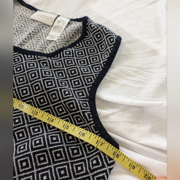 Liz Claiborne Lizsport Size SP Sweater Vest Navy White Pullover - Picture 3 of 4